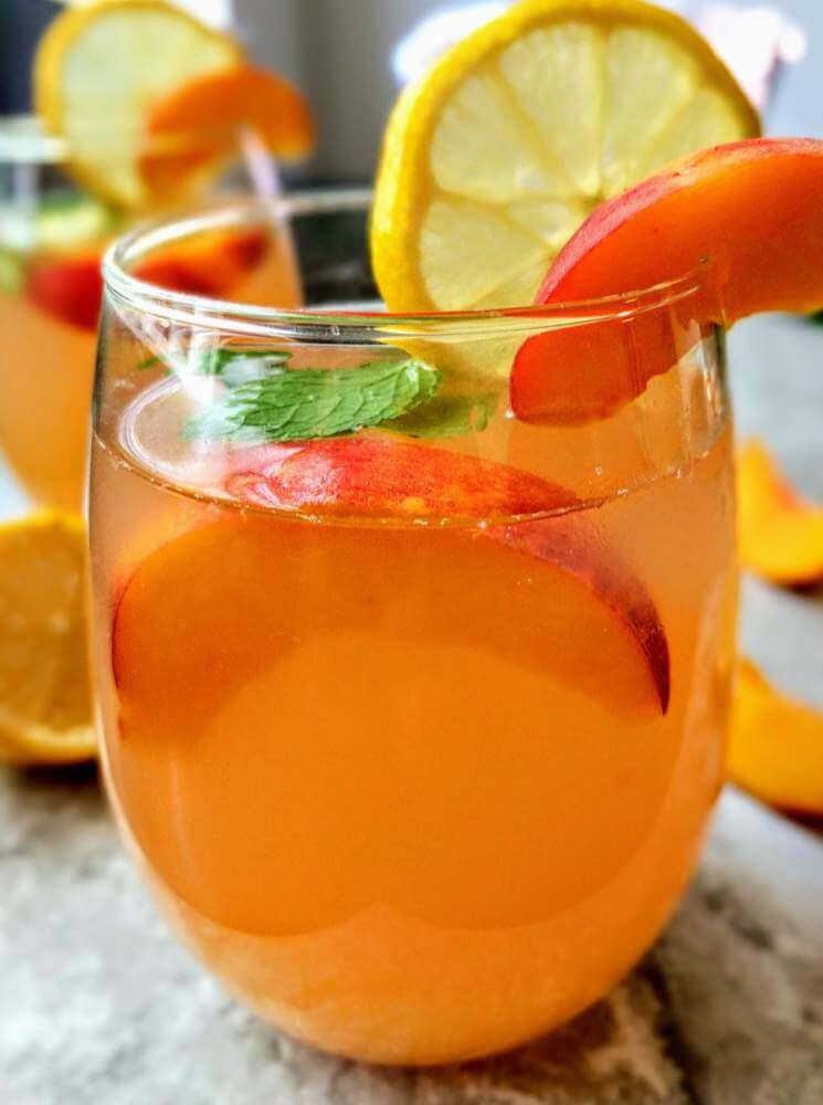 Fresh Peach & Mint Lemonade Photo 10