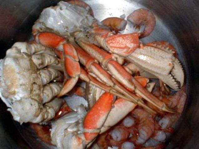 Shrimp, Crab, and Broccoli Quiche Photo 6