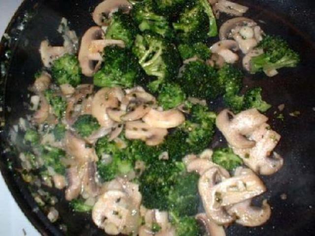 Shrimp, Crab, and Broccoli Quiche Photo 7