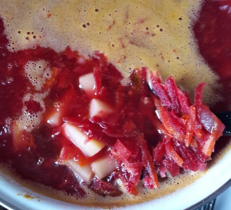 Healthy Russian Recipe - Beetroot Soup Photo 7