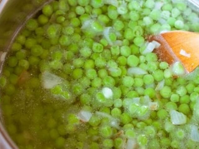 Spring Pea and Mint Soup Photo 4
