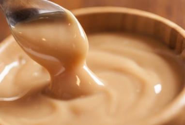 Sweet Fondue with Condensed Milk in a Crock Pot Photo 1