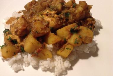 Bengali Chicken Curry with Potatoes Photo 1