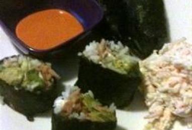 Spicy Tuna Sushi Roll Photo 1