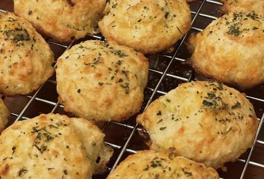 Red Lobster Cheddar Biscuits Photo 1