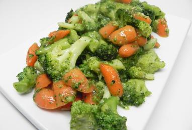 Broccoli and Carrot Stir Fry Photo 1