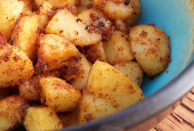 Easy, Spicy Roasted Potatoes Photo 1