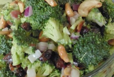 Sweet and Savory Broccoli Salad Photo 1