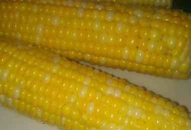 Delicious and Easy Corn on the Cob Photo 1