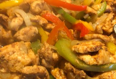 Easy Chicken and Bell Pepper Fajitas Photo 1