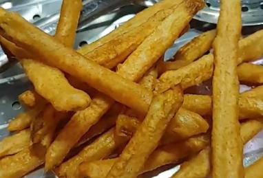 Homemade Crispy Seasoned French Fries Photo 1