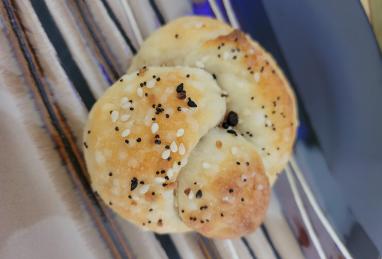 2-Ingredient Dough Garlic Knots Photo 1