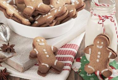 Gingerbread Men Cookies with Nutella® hazelnut spread Photo 1
