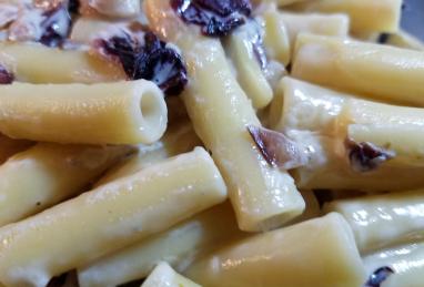 Pasta with Gorgonzola Sauce and Radicchio Photo 1