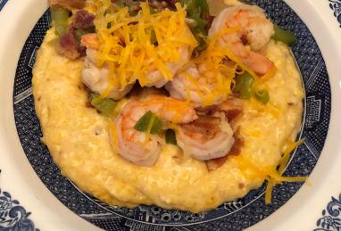 Shrimp and Cheesy Grits with Bacon Photo 1