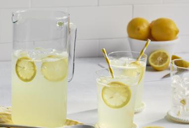 Old-Fashioned Lemonade Photo 1