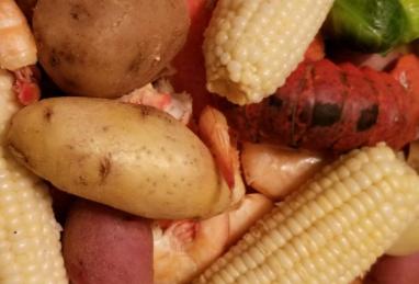 Dave's Low Country Boil Photo 1