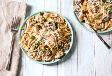 Instant Pot Creamy Pasta with Chicken Thighs and Mushrooms Photo 1