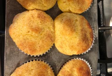 Easy, Sweet Cornbread Muffins Photo 1
