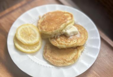 Lemon-Ricotta Pancakes Photo 1