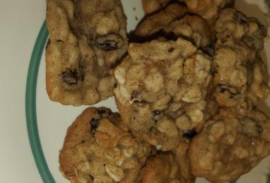 Vanishing Oatmeal Raisin Cookies Photo 1