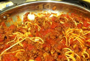 Easy Spaghetti with Tomato Sauce Photo 1