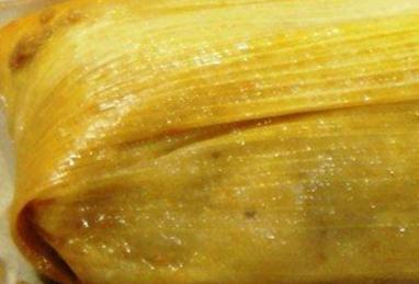 Sweet Tamales with Pineapple and Coconut Photo 1