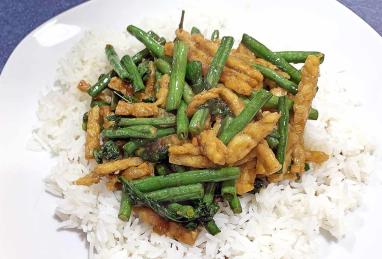 Sweet and Spicy Tempeh with Long Beans Photo 1