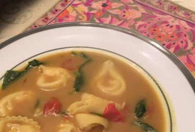 Cheese Tortellini in Curried Coconut Milk Photo 1