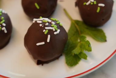 Easy Mint Chocolate Truffles Photo 1