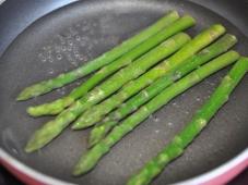 Asparagus Appetizer with Caramelized Onion Photo 2