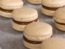 Macaroons with Salty Caramel Photo 11