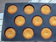 Simple Lemon Muffins with Caramel Photo 5
