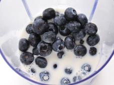 Blueberry Milkshake Recipe Photo 4