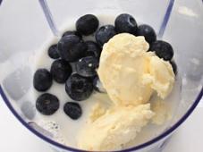 Blueberry Milkshake Recipe Photo 5