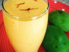 Mango Milkshake Recipe Photo 5