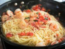 Pasta Pomodoro with Shrimps Photo 8