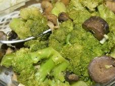 Broccoli Salad with Champignons Photo 6