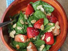 Strawberry Spinach Salad Photo 4