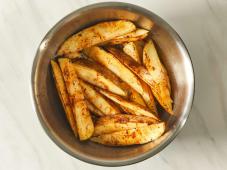 Air Fryer Potato Wedges Photo 4