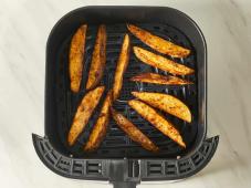 Air Fryer Potato Wedges Photo 6