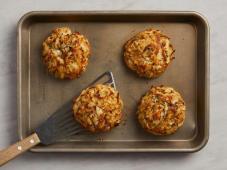 How to Make Maryland Crab Cakes Photo 6