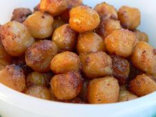 Indian-Spiced Roasted Chickpeas Photo 4