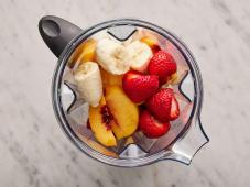 Basic Fruit Smoothie Photo 3