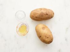 Air Fryer Baked Potatoes Photo 2