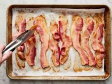 How to Cook Bacon in the Oven Photo 5