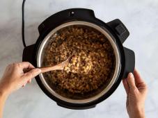 Slow Cooker Spicy Black-Eyed Peas Photo 5