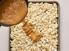 Caramel Popcorn Photo 4
