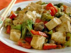 Tofu and Veggies in Peanut Sauce Photo 3