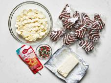 These 3-Ingredient Little Debbie's Christmas Tree Truffles Are a Must-Try This Holiday Season Photo 2
